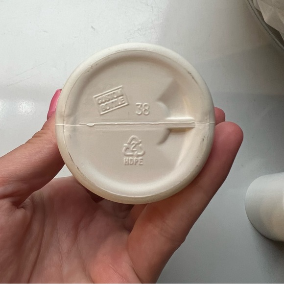 Coach Leather Cleaner 6oz bottle - Picture 5 of 6